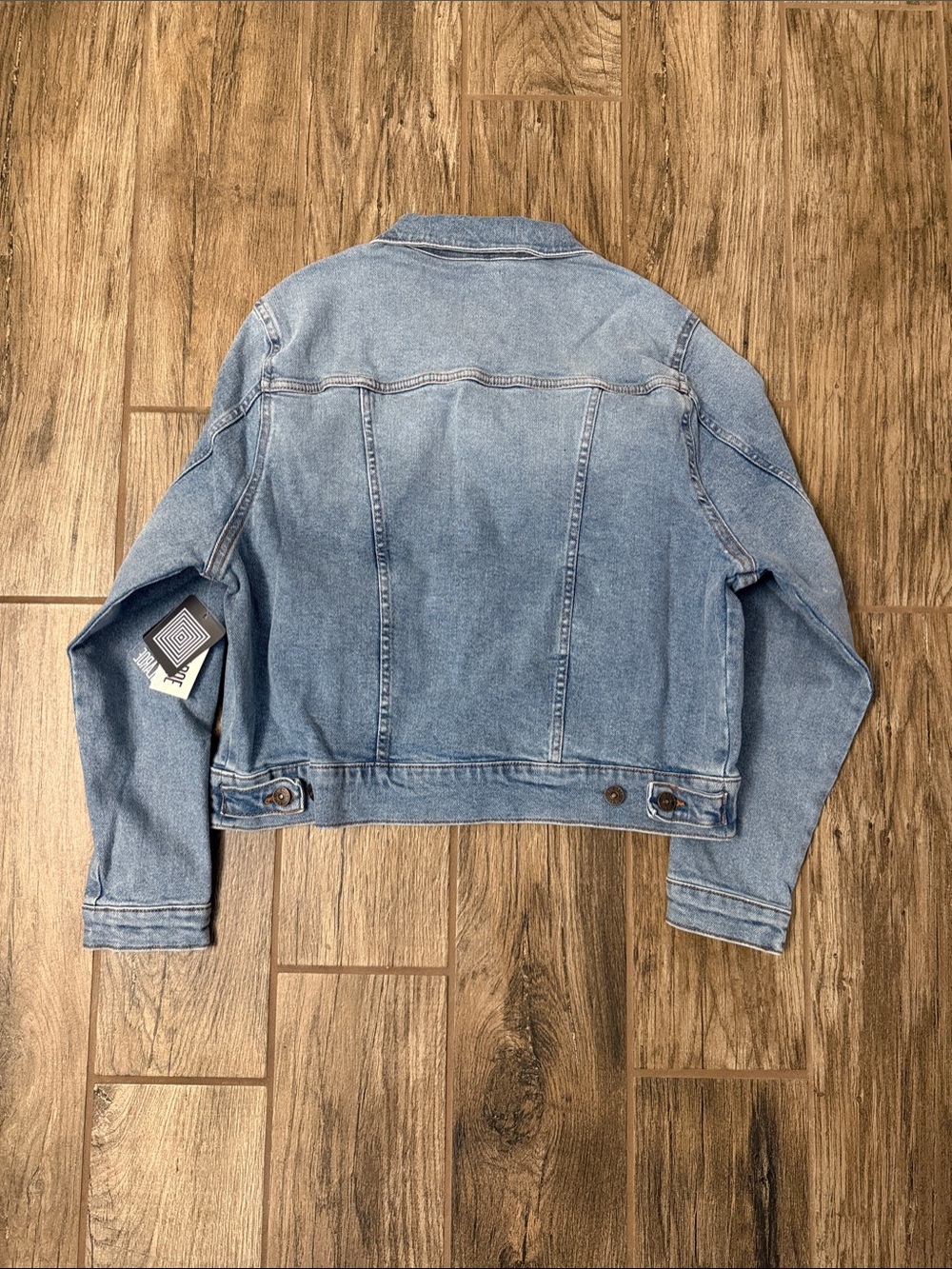 LuLaRoe Light Blue Denim Jean Jacket NWT Medium - Picture 10 of 12